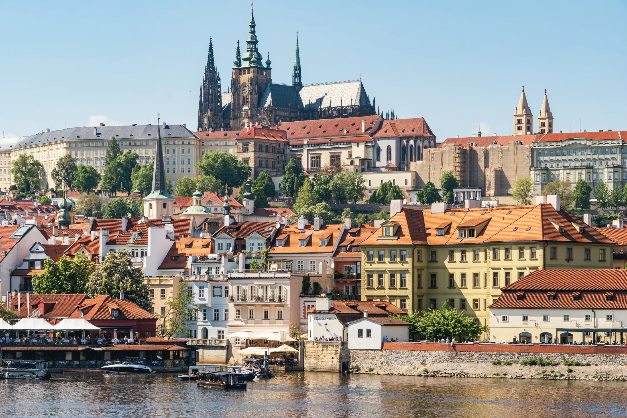 Prague - City of a Hundred Spires Part 1 布拉格 - 百塔之城（上）